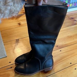Tall Ugg boots-Black
